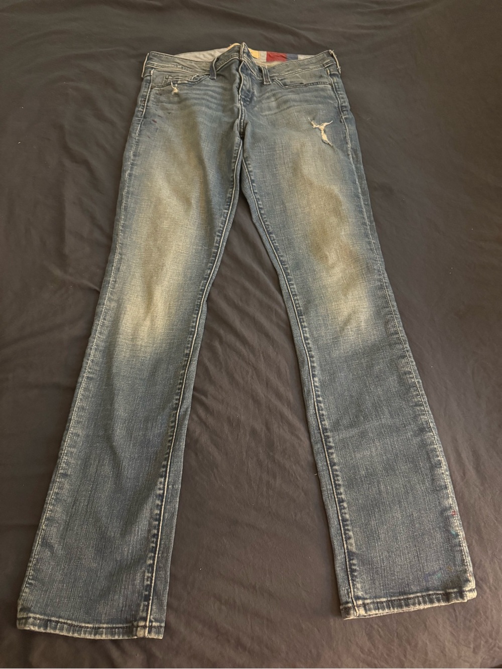 Women’s Holding Horses Faded Blue Slim Straight Jeans. Size 6.